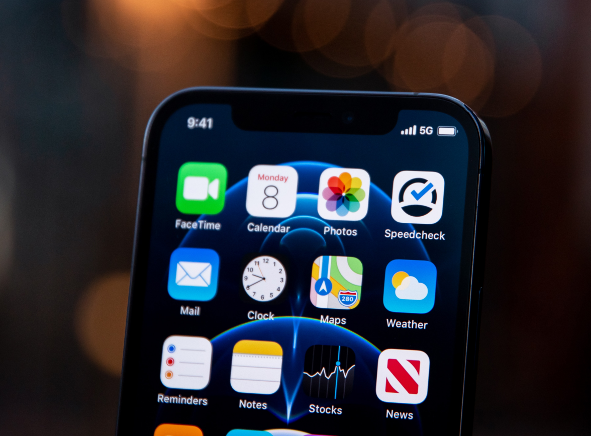 桥西苹果手机维修分享为什么 iPhone 12 在冬季会自动关机 